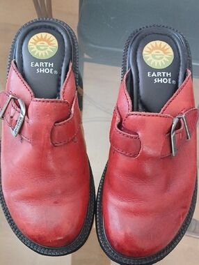 Women’s Red Leather Slip-On Clog 7.5